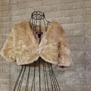 Super classy faux fur shall.